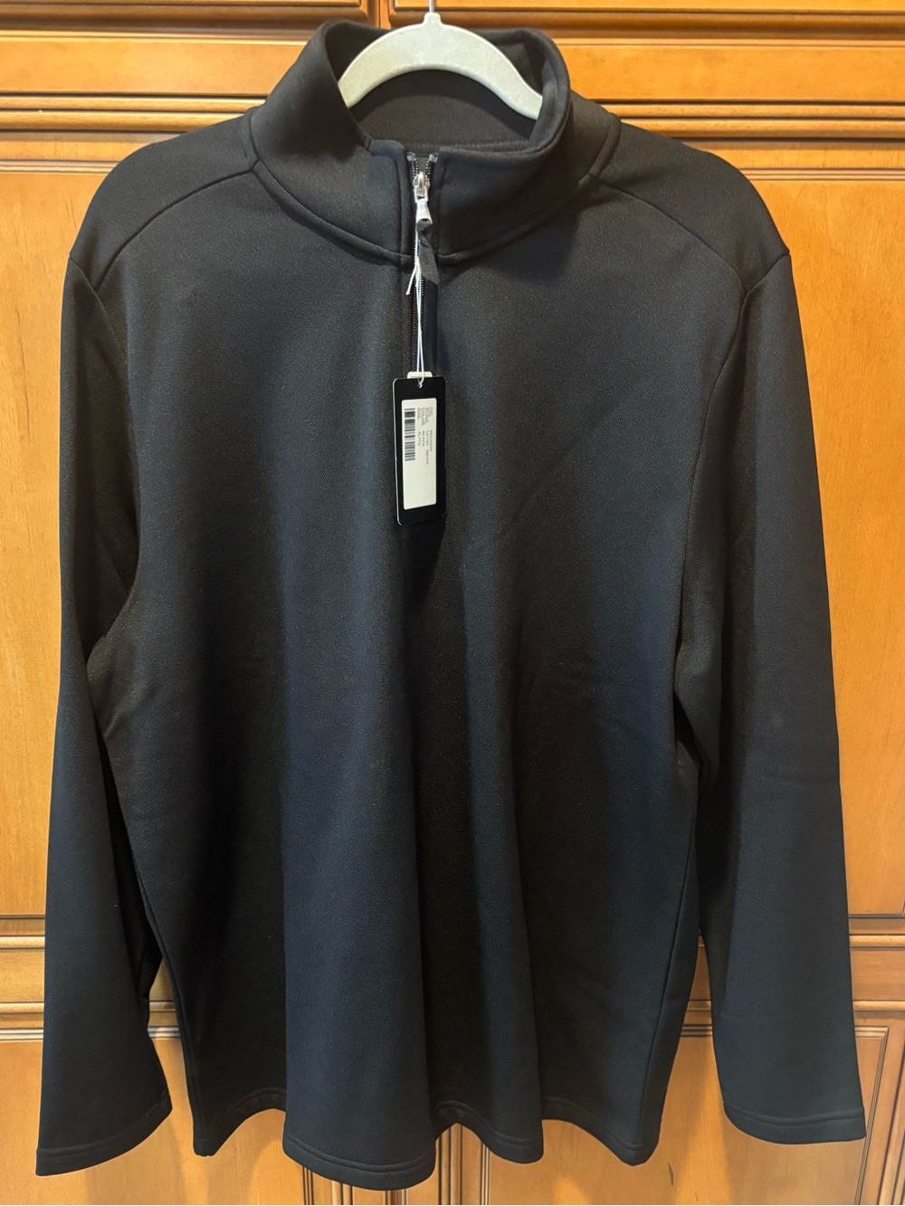 *NWT* 1/4 Zip Men’s Costal Pique Fleece in Black. Size: XL